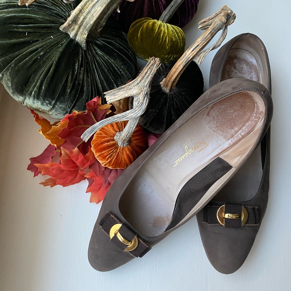 Ferragamo Vintage Flats w/ Gold Buckle - Size 10B